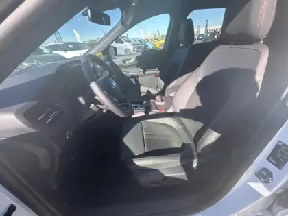 Photo 9 Ford Kuga Gén. III Ph2 ST-Line X 5