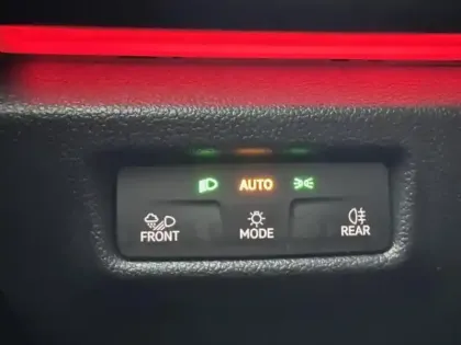 Photo 12 Volkswagen Tiguan  1.5 eTSI 131ch VW Edition DSG7