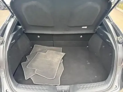 Photo 12 Toyota C-HR  2.0 Hybride 184ch Dynamic Ultimate E-CVT