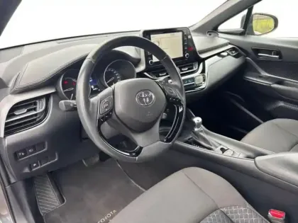 Photo 14 Toyota C-HR  2.0 Hybride 184ch Dynamic Ultimate E-CVT