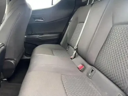 Photo 13 Toyota C-HR  2.0 Hybride 184ch Dynamic Ultimate E-CVT