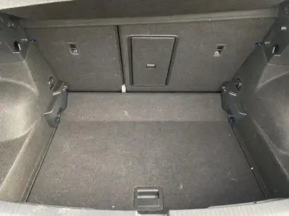 Photo 10 Volkswagen T-roc  1.5 TSI Evo2 150ch R-Line Edition DSG7