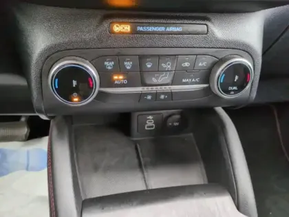 Photo 10 Ford Kuga  2.5 Duratec 190ch FHEV E85 ST-Line BVA