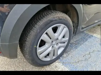 Photo 12 Dacia Sandero  1.0 TCe 90ch Stepway Confort -22