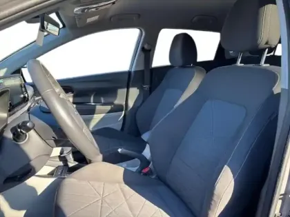 Photo 7 Hyundai Bayon  1.0 T-GDi 100ch Hybrid 48V Intuitive DCT-7