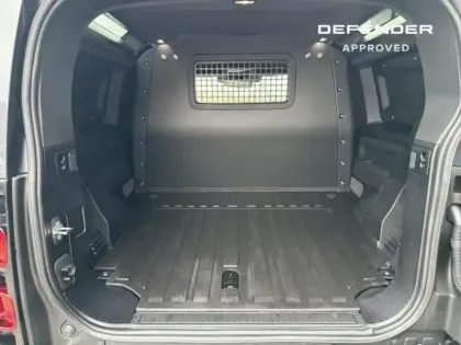 Photo 8 Land rover Defender  90 3.0 D250 Hard Top X-Dynamic SE