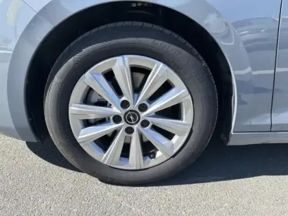 Photo 9 Opel Astra Gén. VI Ph2 Business 5