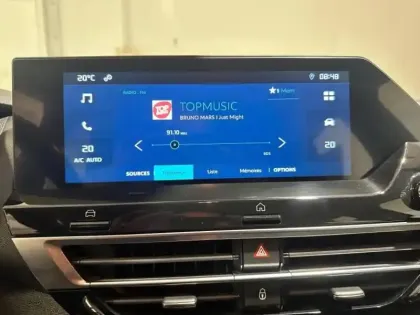 Photo 14 Citroën C4  Moteur électrique 136ch (100 kW) Feel Automatique