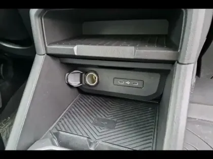 Photo 11 Dacia Duster  1.6 hybrid 140ch Extreme