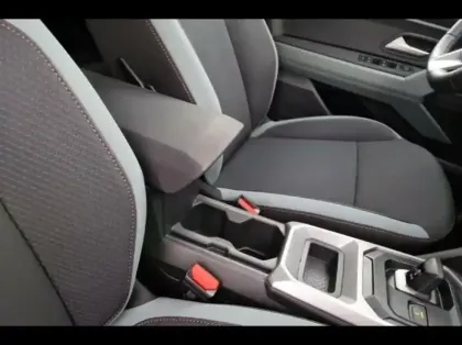 Photo 10 Dacia Duster  1.6 hybrid 140ch Extreme