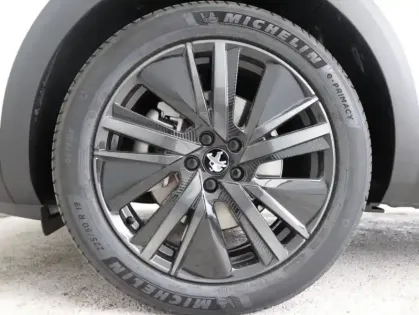 Photo 10 Peugeot 3008  HYBRID 225ch GT e-EAT8