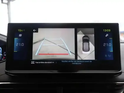 Photo 13 Peugeot 3008  HYBRID 225ch GT e-EAT8