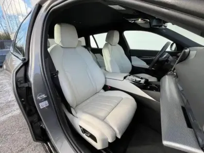 Photo 8 BMW Serie 5 Gén. VII (G61) Ph1 M Sport 5