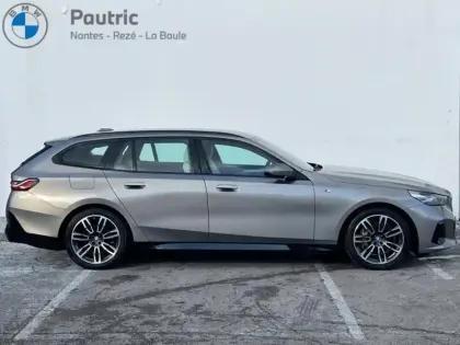 Photo 18 BMW Serie 5 Série 5 Touring i5 340ch M Sport eDrive40
