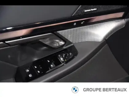 Photo 11 BMW Serie 5 Série 5 550e 489ch M Sport xDrive