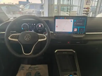 Photo 10 Volkswagen T-roc  1.5 eTSI 150ch Style DSG7