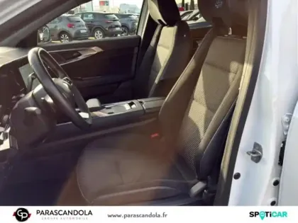 Photo 8 Renault Austral  1.2 E-Tech full hybrid 200ch Iconic esprit Alpine