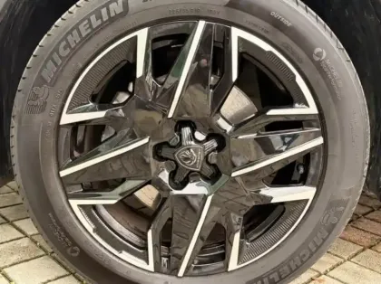 Photo 8 Peugeot 5008  Hybrid 145ch Allure e-DCS6