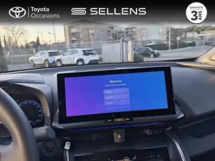 Photo 14 Toyota C-HR  2.0 Hybride Rechargeable 225ch Collection MY26