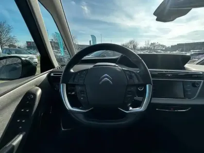 Photo 9 Citroën C4 Picasso Grand C4 SpaceTourer PureTech 130ch S&S Shine Pack EAT8 7cv