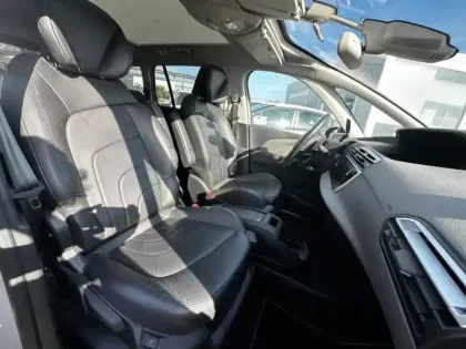 Photo 11 Citroën C4 Picasso Grand C4 SpaceTourer PureTech 130ch S&S Shine Pack EAT8 7cv