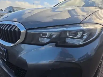 Photo 10 BMW Serie 3 Série 3 Touring 318dA MH 150ch M Sport