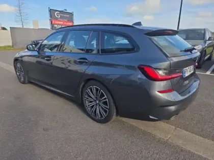 Photo 13 BMW Serie 3 Série 3 Touring 318dA MH 150ch M Sport