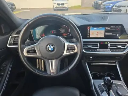 Photo 6 BMW Serie 3 Série 3 Touring 318dA MH 150ch M Sport