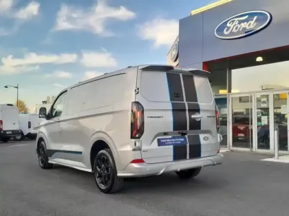 Photo 11 Ford Custom Gén. II Ph1 Sport 1