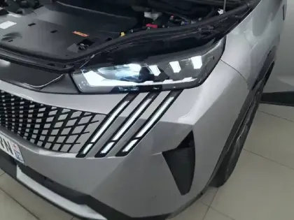 Photo 63 Peugeot 3008  Electrique 210 ch 73 kWh