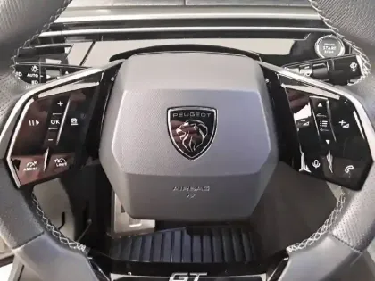 Photo 32 Peugeot 3008  Electrique 210 ch 73 kWh