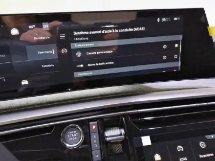 Photo 20 Peugeot 3008  Hybrid 145 e-DCS6