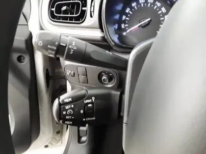 Photo 40 Citroën C3 Gén. III Ph2 Feel Business 5