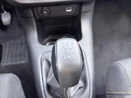 Photo 13 Citroën C3 Gén. III Ph2 Feel Business 5