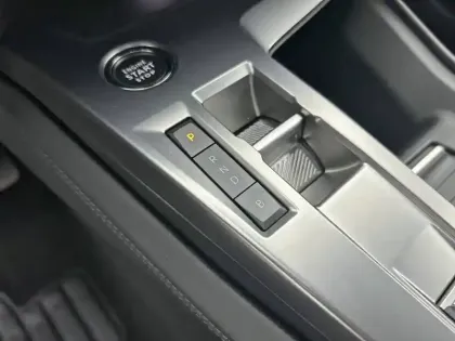 Photo 13 Peugeot 308  PHEV 180 e-EAT8