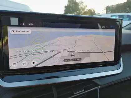 Photo 49 Peugeot 2008  Hybrid 145 e-DCS6