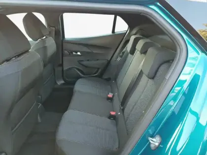 Photo 43 Peugeot 2008  Hybrid 145 e-DCS6