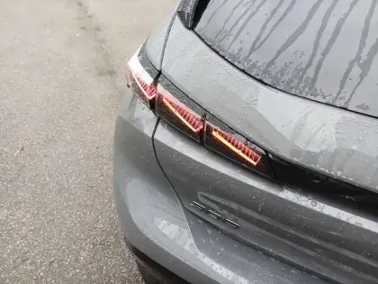 Photo 16 Peugeot 308  Hybrid 145 e-DCS6