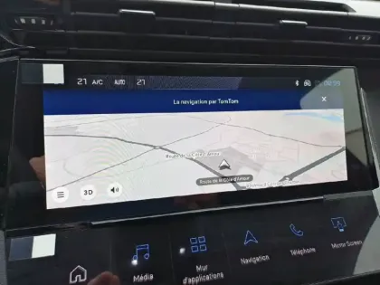 Photo 18 Peugeot 308  Hybrid 145 e-DCS6