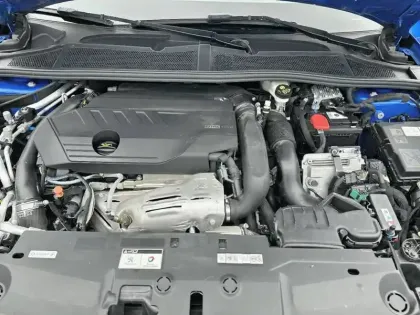 Photo 27 Peugeot 308  PHEV 180 e-EAT8