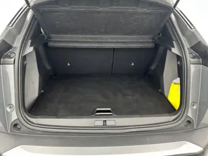 Photo 5 Peugeot 2008  PureTech 130 S&S EAT8