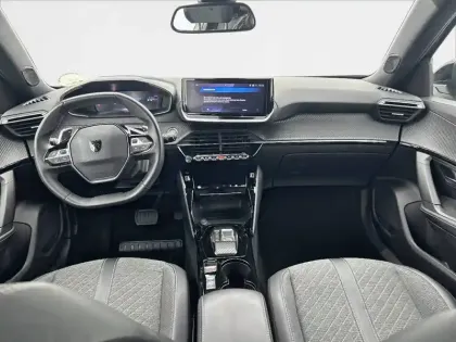 Photo 7 Peugeot 2008  PureTech 130 S&S EAT8