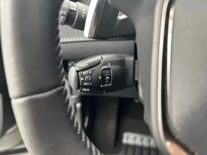 Photo 18 Peugeot 2008  PureTech 130 S&S EAT8