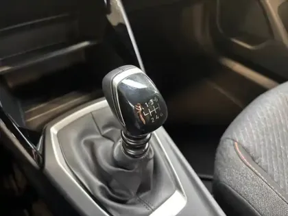 Photo 13 Peugeot 2008  100 S&S BVM6