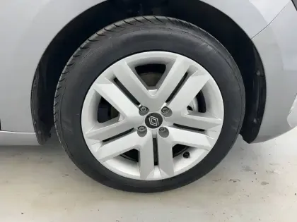 Photo 27 Renault Clio Gén. V (BJA) Ph2 Evolution 5