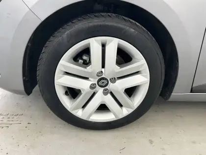 Photo 28 Renault Clio Gén. V (BJA) Ph2 Evolution 5