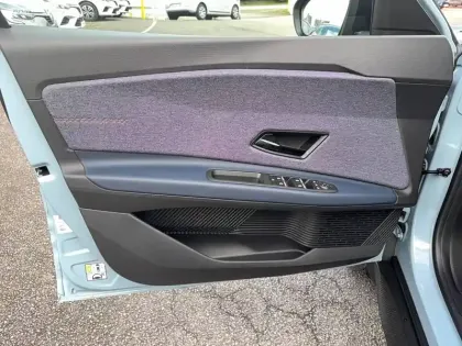 Photo 18 Renault 4 Renault  E-Tech Electrique 150 ch autonomie confort