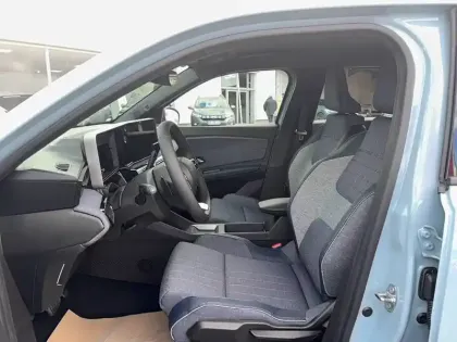 Photo 8 Renault 4 Renault  E-Tech Electrique 150 ch autonomie confort