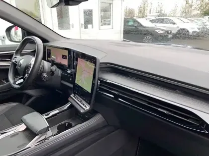 Photo 18 Renault Austral  E-Tech hybrid 200