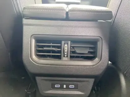 Photo 17 Renault Austral  E-Tech hybrid 200